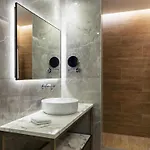 ホテル Moevenpick Lalez Durres 5*