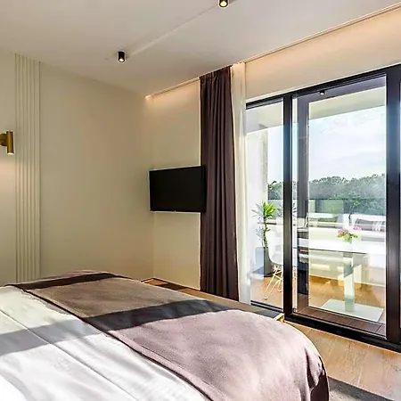 Moevenpick Lalez Durres 5* Plazhi San Pietro